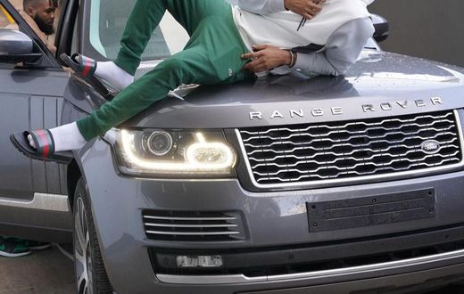 Otile Brown acquires new multimillion Range Rover Vogue
