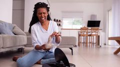 Woman disgusted in a man's house