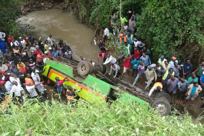 8 dead as matatu plunges into river in Karen