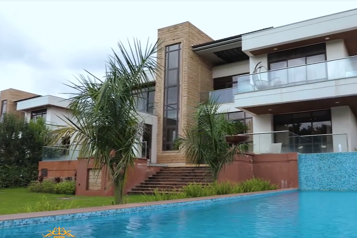 Tour of a house in Amara Ridge