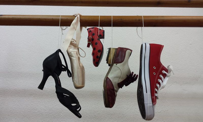 Shoe cabin