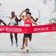 He Jie winning the Beijing Half Marathon. (Image source: Weibo)