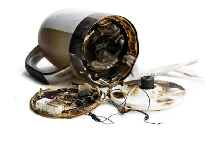 A broken electric kettle