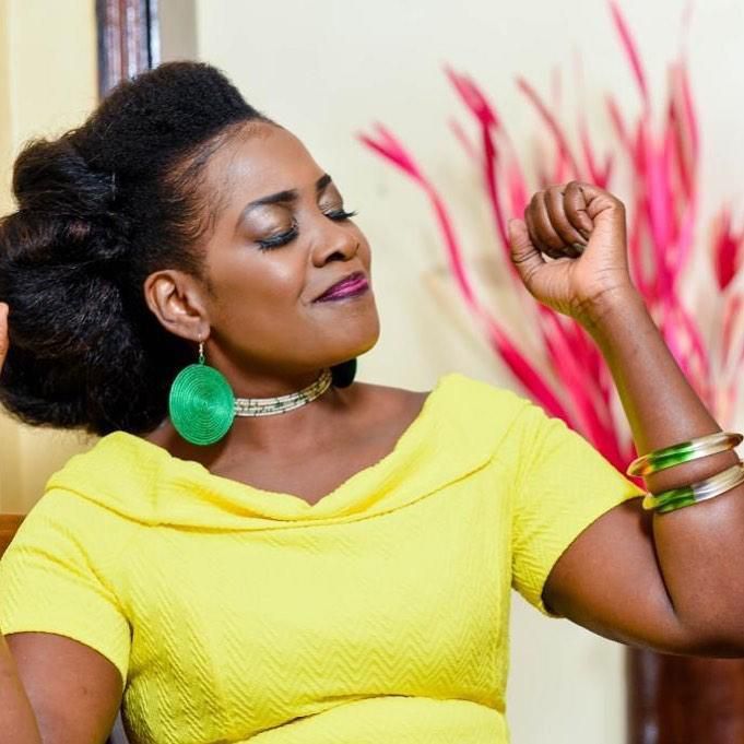 Singer Gloria Muliro