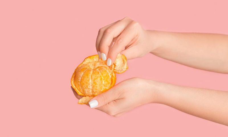 TikTok says that the secret to a long relationship is peeling oranges.Prostock-Studio