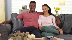 ___9168688___2018___12___5___9___young+couple