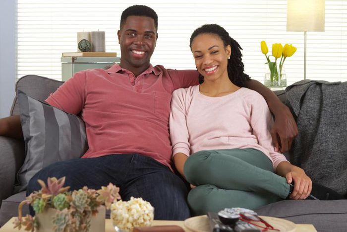 ___9168688___2018___12___5___9___young+couple