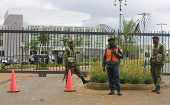 Kenyan security forces guard the US embassy in Nairobi. New Kenyan notes not accepted at US Embassy, alert for Visa applicants