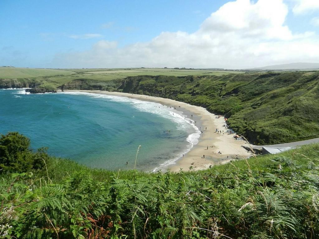 The whistling sands of Porthor Beach [Triadvisor]