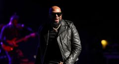 American RnB singer Joe Thomas during a show at the Arie Crown Theatre in May 2025 [Image Credit: NAEG]