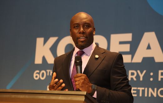 Dennis Okari