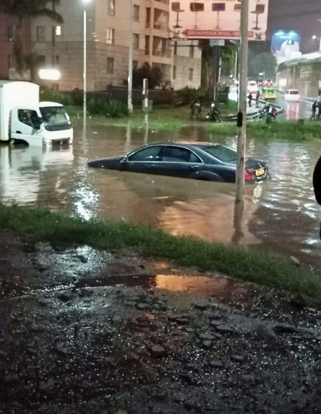 Floods wreak havoc in parts of Nairobi after heavy downpour