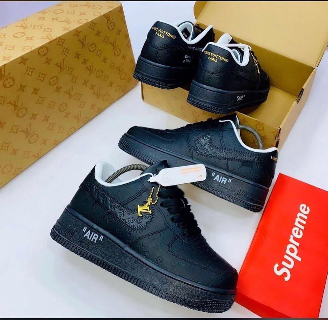 Sold at Auction: LOUIS VUITTON x NIKE Sneakers AIR FORCE 1, Gr