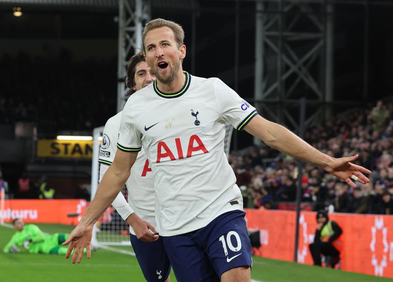 Crystal Palace v Tottenham Hotspur - Premier League London ENGLAND - January 04: Tottenham Hotspur s Harry Kane celebrates his goal during English Premier League soccer match between Crystal Palace against Tottenham Hotspur at Selhurst Park