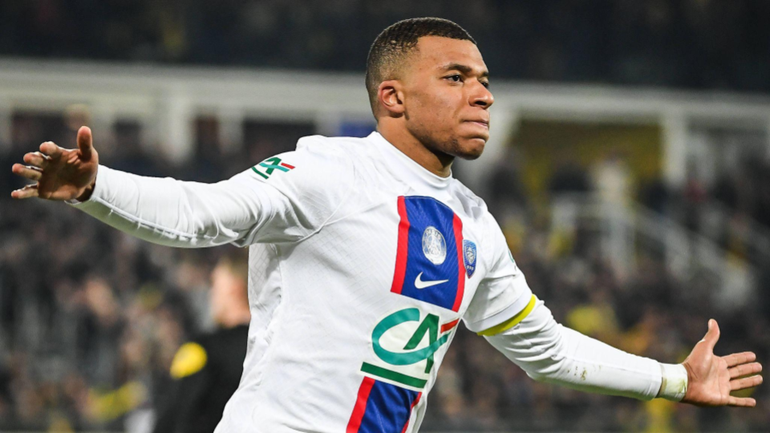 Five-star Kylian Mbappe in Coupe de France