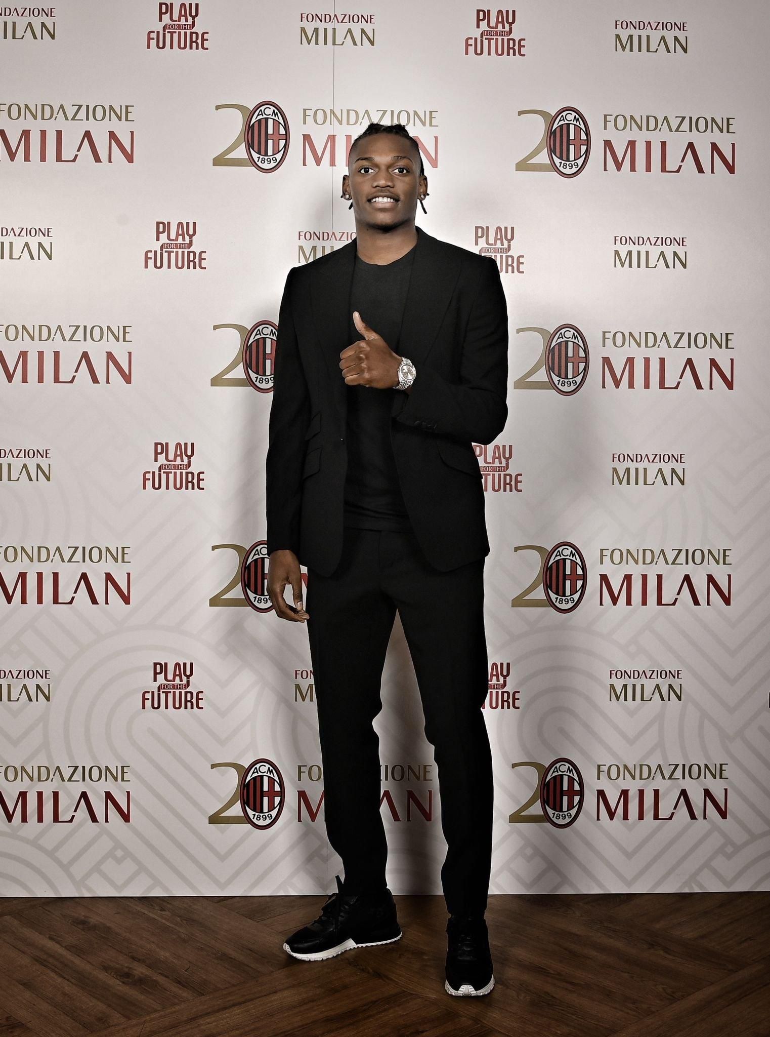AC Milan star Rafa Leao drops his list for the best dressed